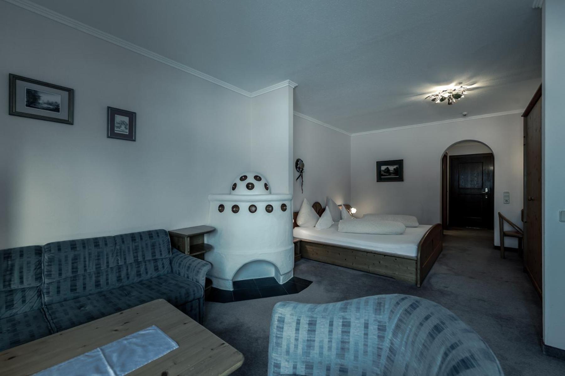 4 Sterne Superior Muehle Resort 1900 - Adults Only Обергургль Номер фото